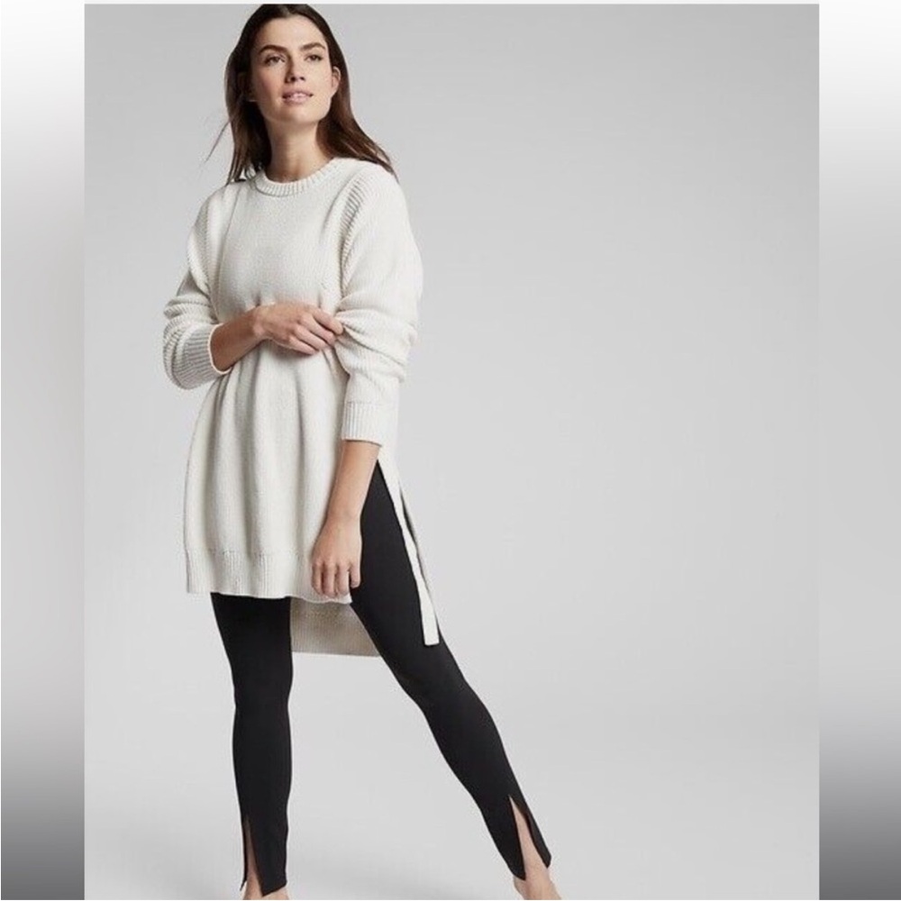 Athleta West End Knit Tunic Sweater in Dove White XXS